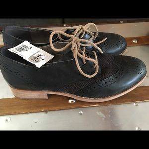 CAT Oxford style shoes